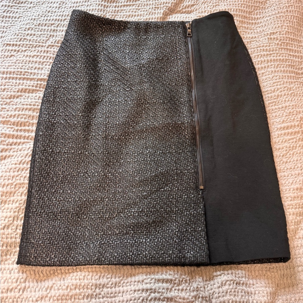 Ann Taylor - Elegant Black Women's Skirt